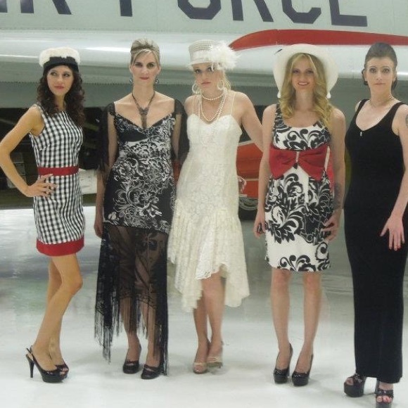 Gabriela Couture Dress, LIMITED Edition - Picture 3 of 15